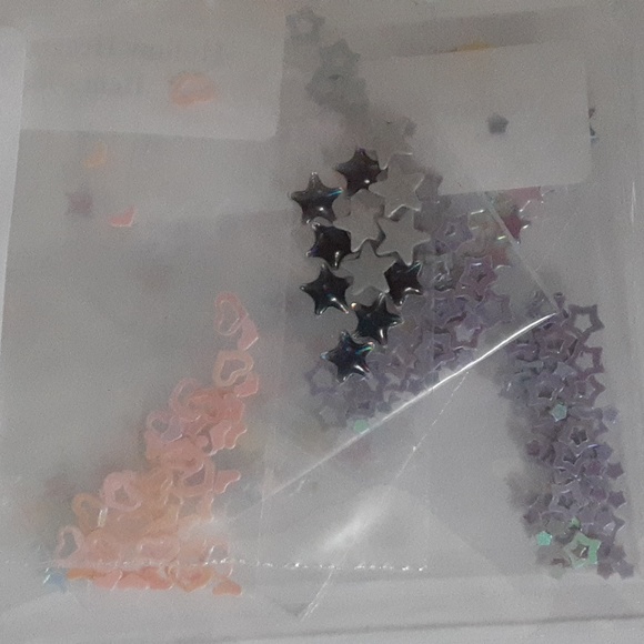 60 Pc Everything Manicure Set - Picture 11 of 11